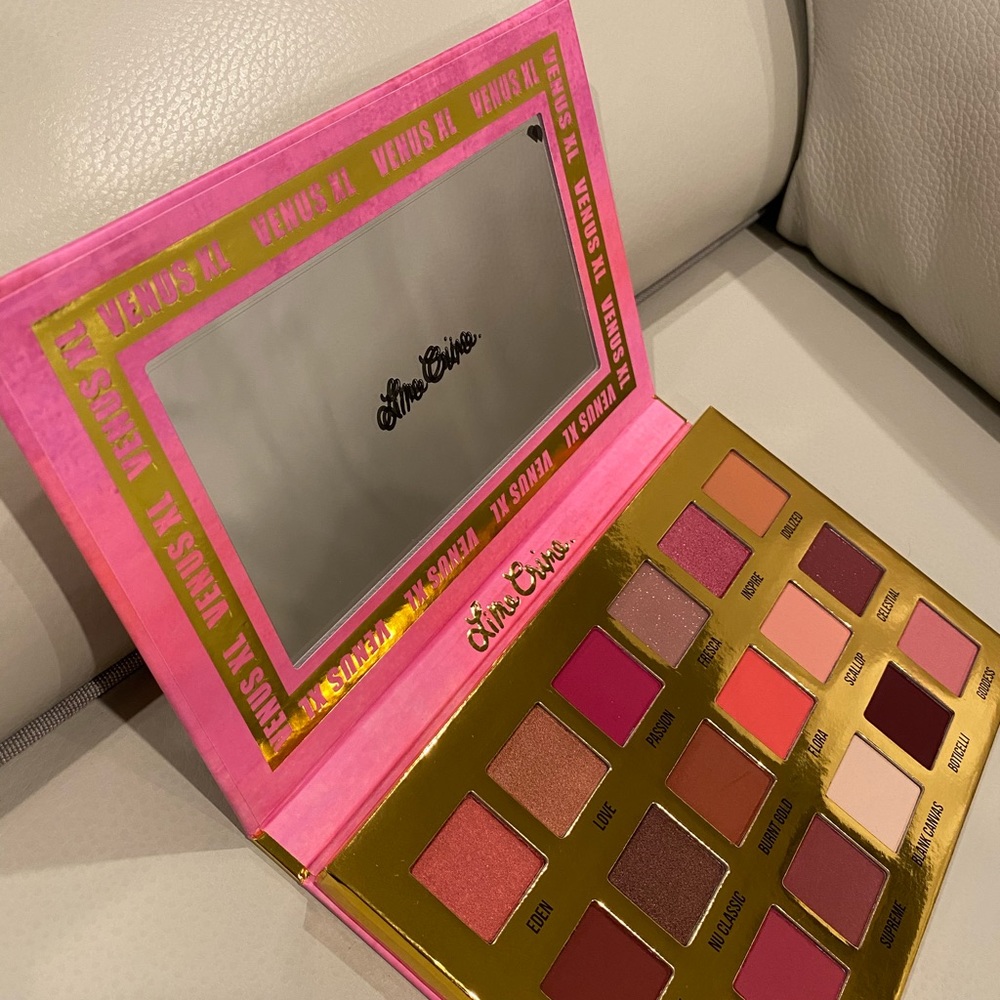 Lime Crime Venus XL 🔥 Eyeshadow Palette